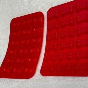 Set of 2 Silicone Molds for Baking, Candy Making or Freezing People & Pets Bones